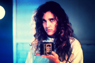 Woman camera room mirror light - a mirror free wallpaper