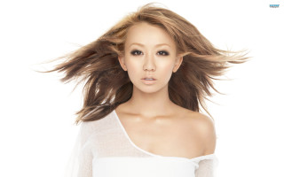 Woman long hair wind eyes 4 - the wind free wallpaper