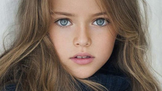 Eszter mattioni hyperrealistic blueeyes serious - shaded free wallpaper