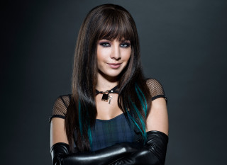 Gothic portrait blackgloves longhair smiling - black glove free wallpaper