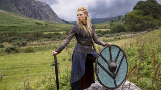 Woman medieval costume shield sword - evaline ness free wallpaper