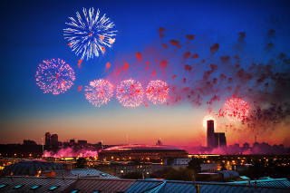 Fireworks display city skyline night - colorful free wallpaper