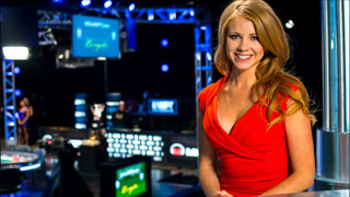 Woman red dress smiling studio - a keyboard free wallpaper