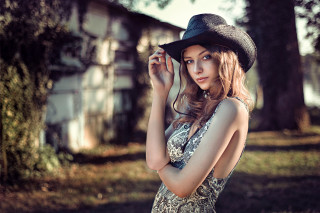 Woman hat pose field grass - a woman in a hat free wallpaper
