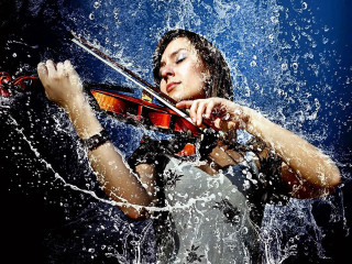 Woman violin water splash astral - a violin free wallpaper for desktop