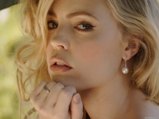 Woman ring necklace tree background - the side with free wallpaper