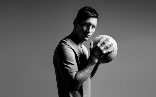 Man holding white ball gray - photoshoot free wallpaper
