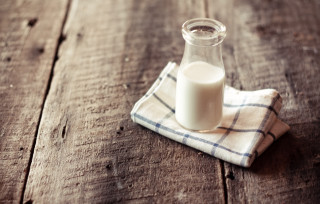 Glass bottle milk napkin wooden - a napkin free wallpaper
