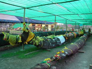 Pipes tent field grass dirt - artgem free wallpaper