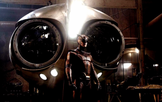 Man factory machine lights large - round free wallpaper