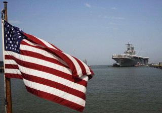 Large ship water flag flying - a pole free wallpaper