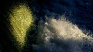 Breaking wave water shoreline beach - the light free wallpaper