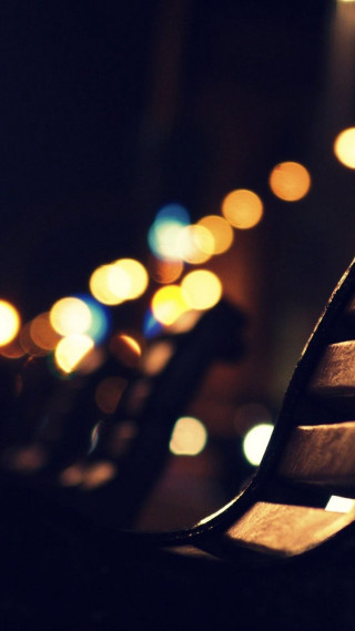 Bench blurry background lights foreground - free light wallpaper for mobile