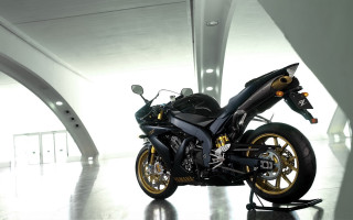 Motorcycle parking garage light black - unreal engine 5 free wallpaper