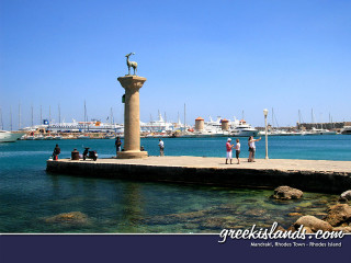 Pier people bronze statue magicrealism - a pier next free wallpaper