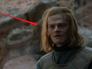 Man long hair red arrow - face free wallpaper