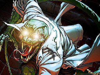 Creepy creature light face green - a green snake free wallpaper