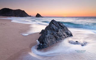 Rock sand beach sunset waves 2 - colin middleton free wallpaper
