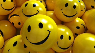 Yellow balloons smiley faces pile 4 - a pile free wallpaper