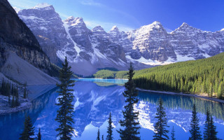 Mountain lake trees snow blue 4 - covered mountain free wallpaper