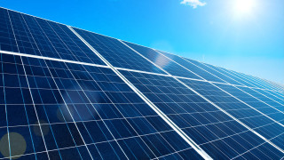 Solar panel sunshine blue sky - solarpunk free wallpaper