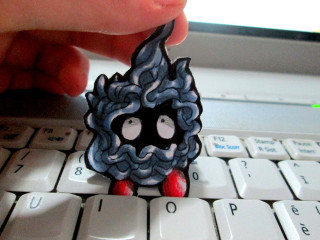 Person holding toy keyboard computer - a keyboard free wallpaper