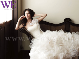 Woman wedding dress chair window - chen lin free wallpaper