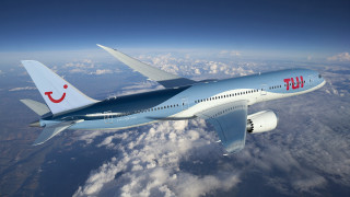 Jetliner flying blue sky clouds 7 - gradient light blue free wallpaper