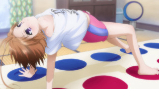 Woman bending polka dot floor - kyoani free wallpaper