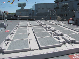 Battleship windows flags deck large - hard surface free wallpaper