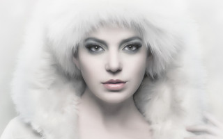 Woman fur hat white fur - her chest free wallpaper