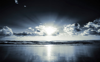 Sun ray shining over ocean - over the ocean free wallpaper