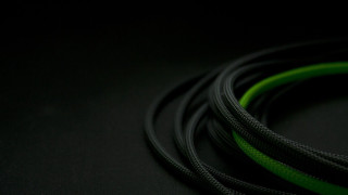 Black green cord cobra macro - a green stripe free wallpaper