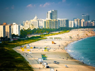 Beach city people walking sand - free beach wallpaper