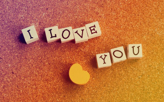 Love blocks heart yellow middle - free love wallpaper