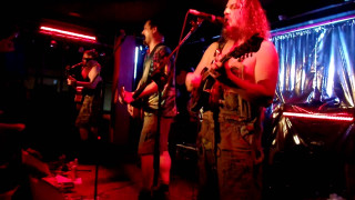 Men stage guitars singing microphones - post grunge free wallpaper