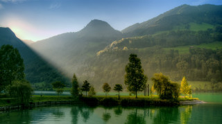 Lake mountains trees sunbeam clouds 3 - a sunbeam free wallpaper