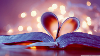Book heart pages table blurry 6 - page free wallpaper