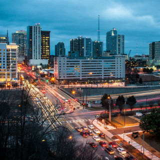 City skyline busy street freeway - free city wallpaper for tablet