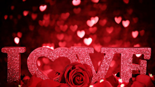 Red rose glitter love sign - a red rose free wallpaper