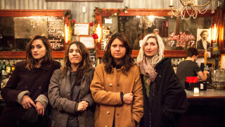 Women bar man background woman - a bar free wallpaper