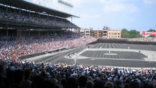 Baseball stadium crowd sunny day - a game free wallpaper