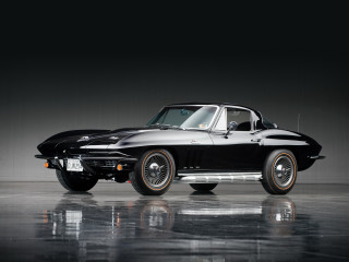 Black car dark room white 3 - a white wall behind free wallpaper