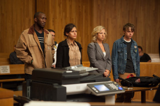 Courtroom group people cell phone - felixkelly free wallpaper