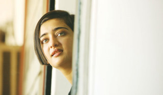 Woman looking out window empty - empty free wallpaper for desktop