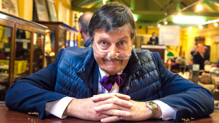 Man mustache glasses restaurant table - stanley artgermm free wallpaper for desktop