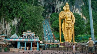 Large statue bird stairway man - sumatraism free wallpaper