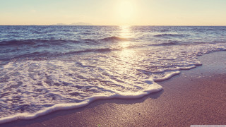 Beach waves sunshine water mountains - beach free wallpaper
