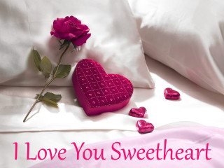 Pink heart pillow bed rose - pillow free wallpaper