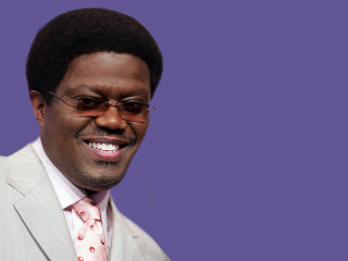 Man smiling suit tie purple - black arts movement free wallpaper